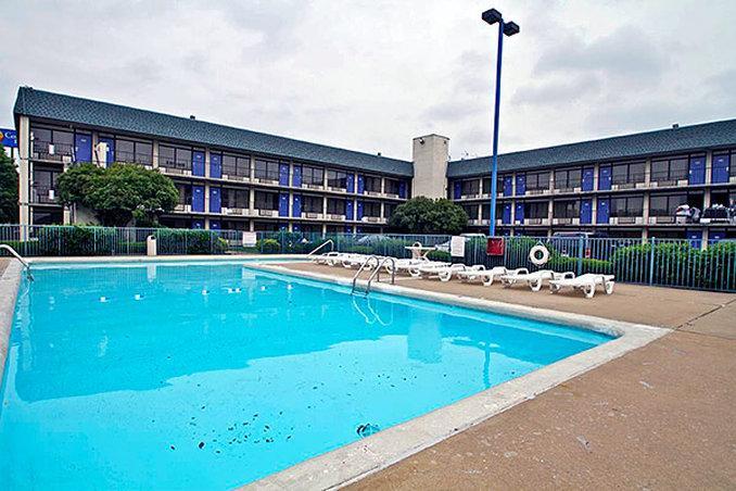 Motel 6-Little Rock, Ar - West Exterior foto